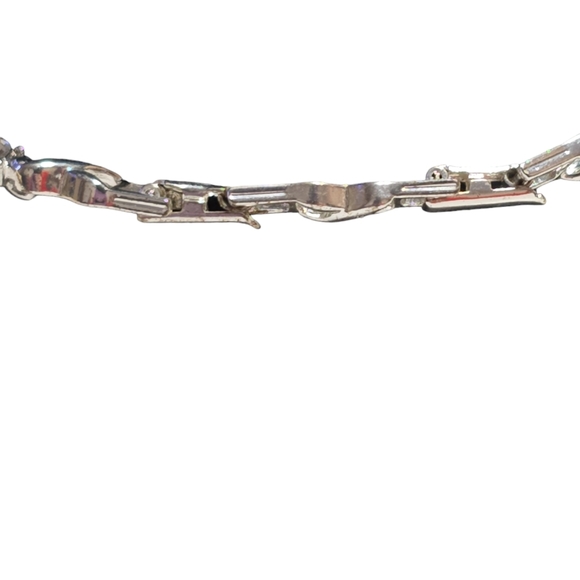 Vintage Silver Tone Infinity Bracelet 7 inch L12 - Picture 3 of 3